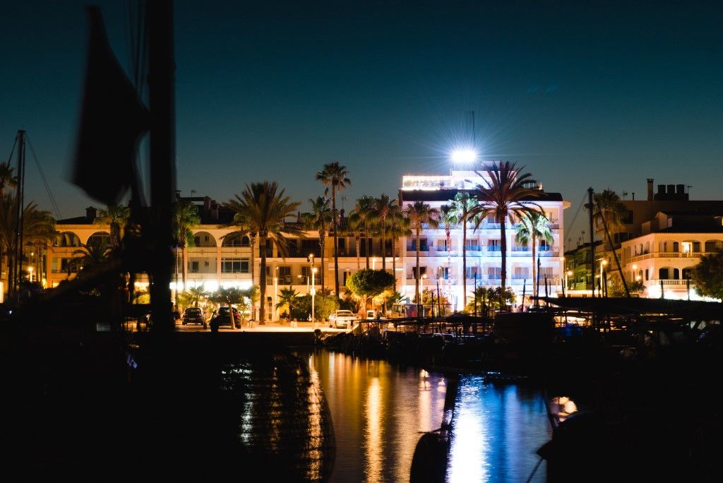 Honucai Hotel 4*